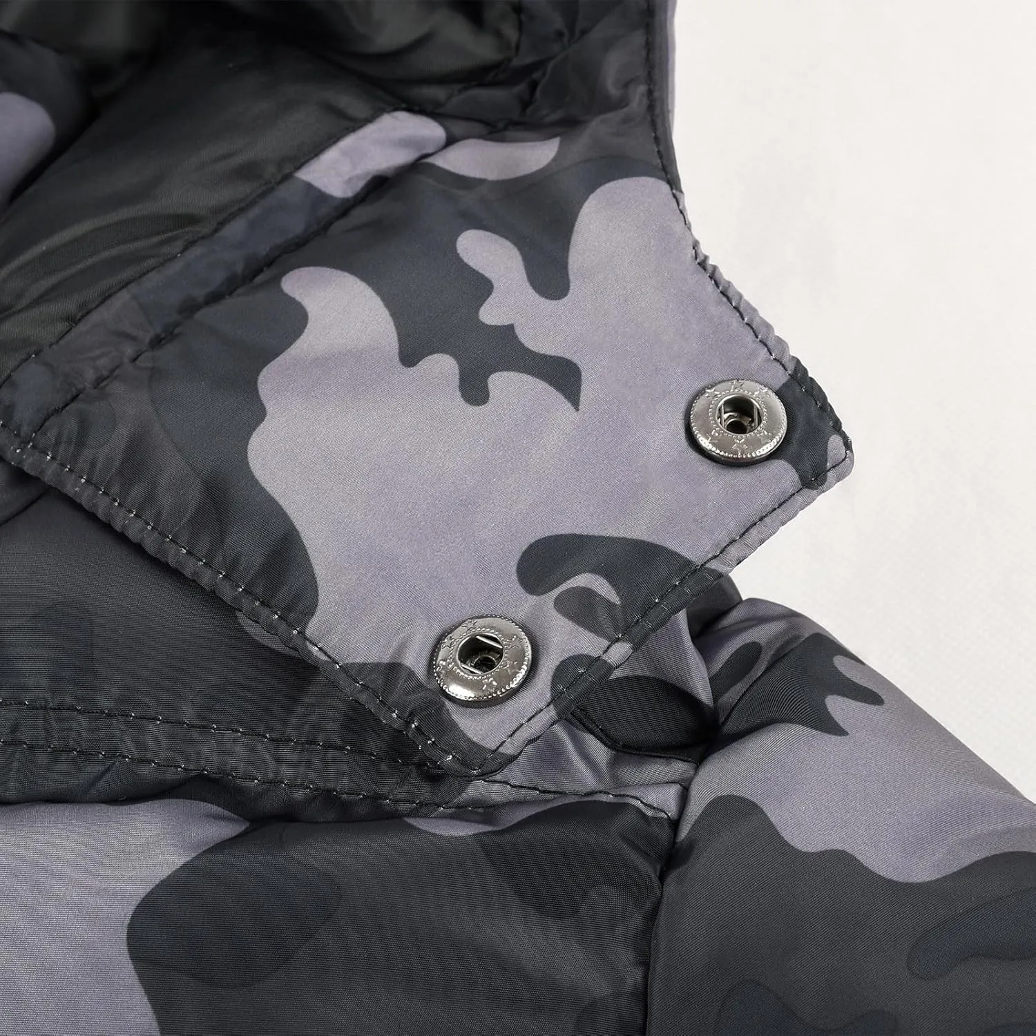 Men Lightweight Puffer Jackets Hooded Insulated Thermal Puffy Winter Jacket Waterproof Windproof Down Coats Outerwear